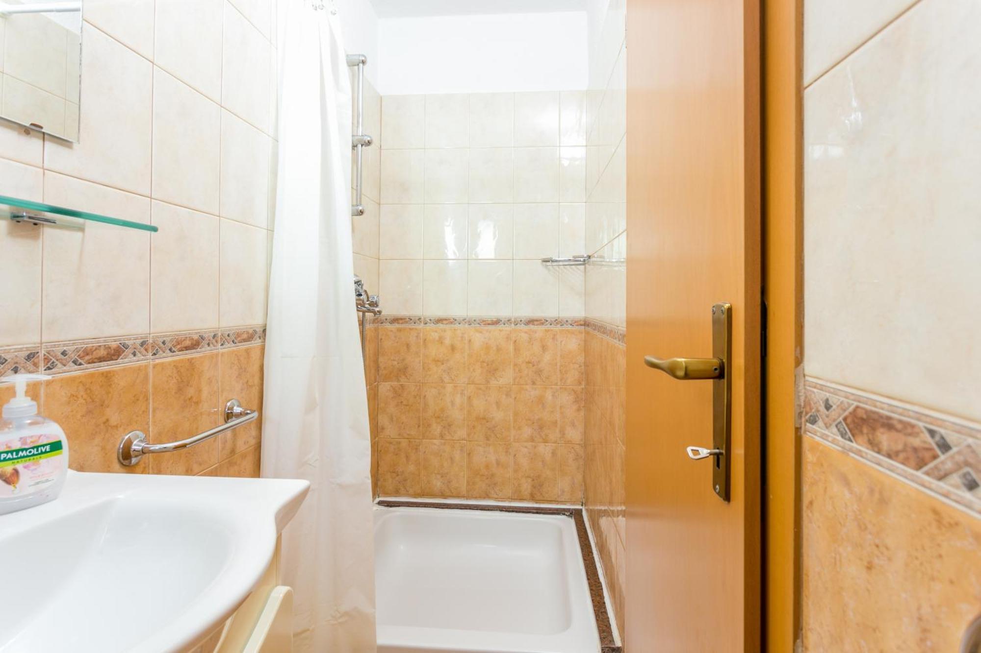 Apartments By The Sea Baska Voda, Makarska - 300 部屋 写真